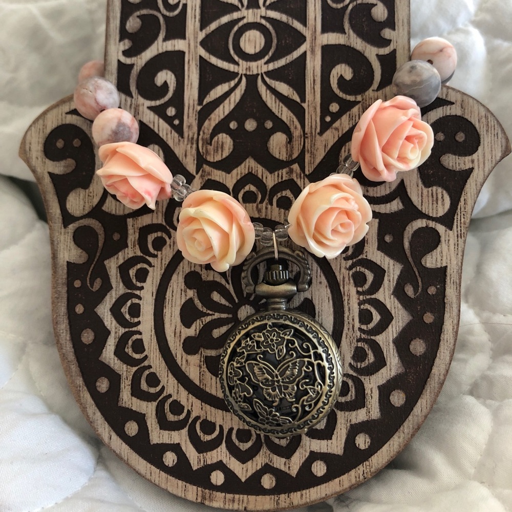 Antiquewatch choker